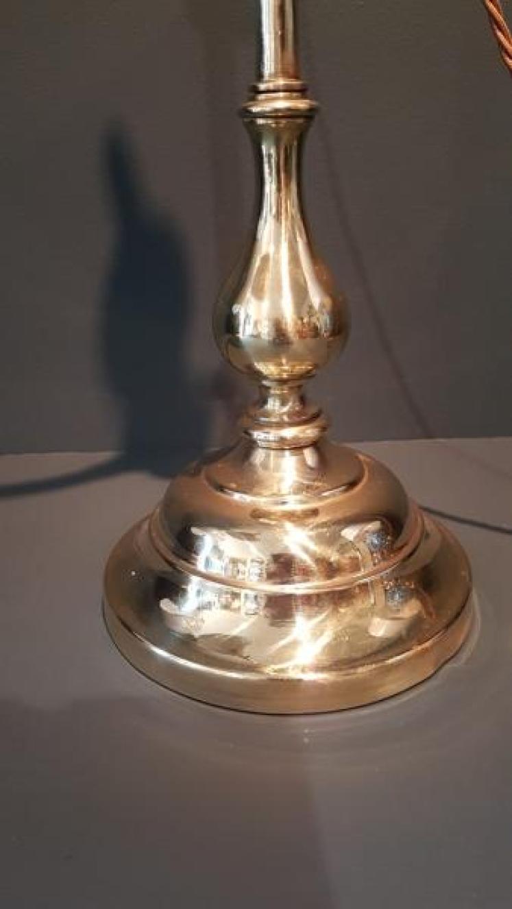 Antique Brass Rise and Fall Lamp & Enamel Shade - Image 4