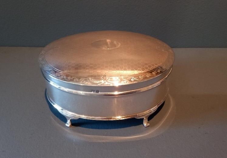 Fine George V Period Silver Engine Turned Jewellery Casket - Image 1