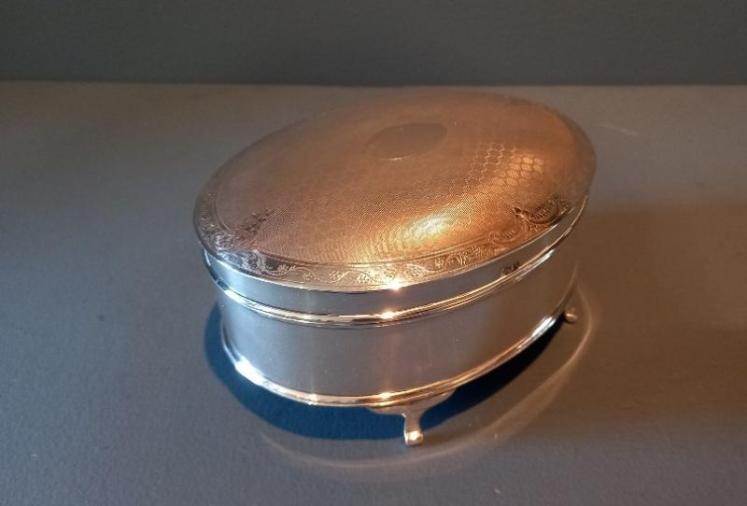 Fine George V Period Silver Engine Turned Jewellery Casket - Image 6