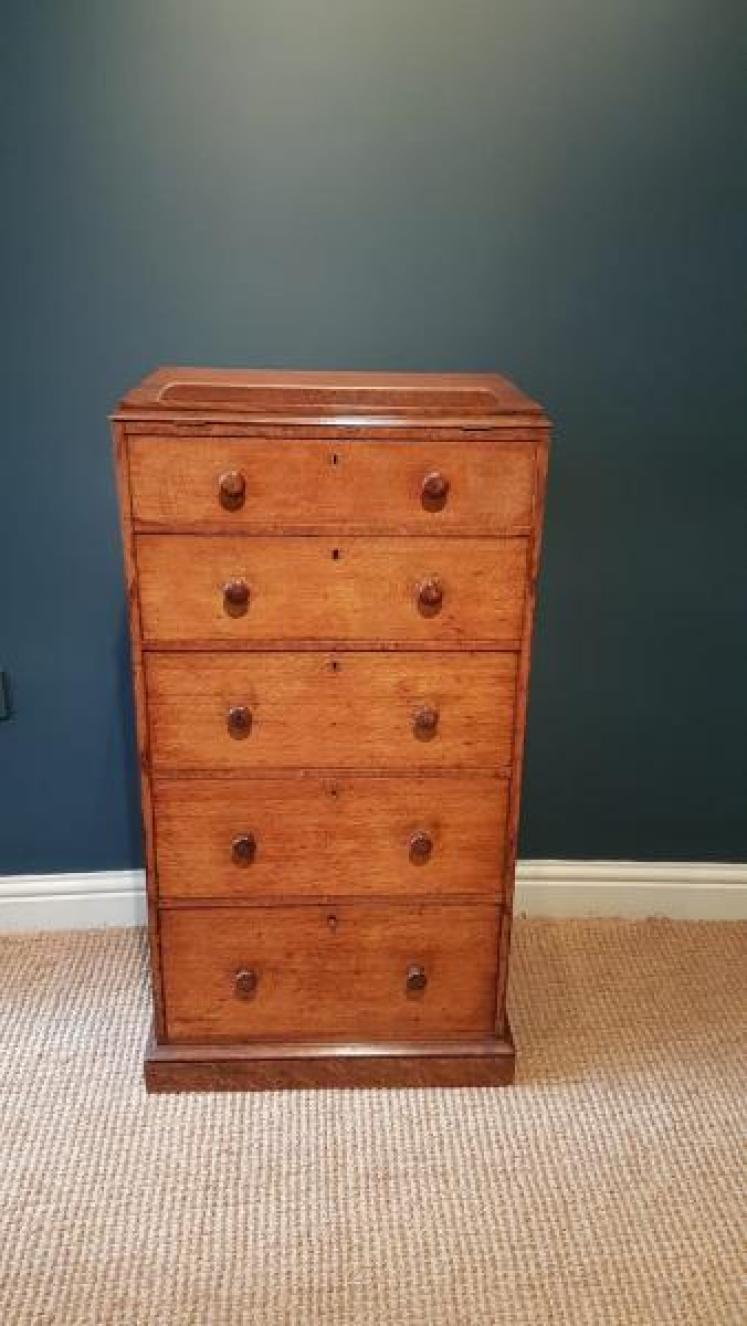Victorian Oak Gillow 5 Drawer Chest - Image 1