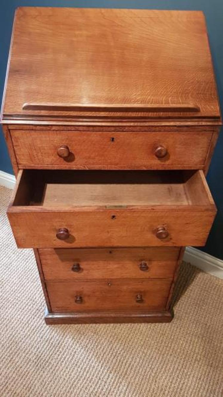 Victorian Oak Gillow 5 Drawer Chest - Image 3