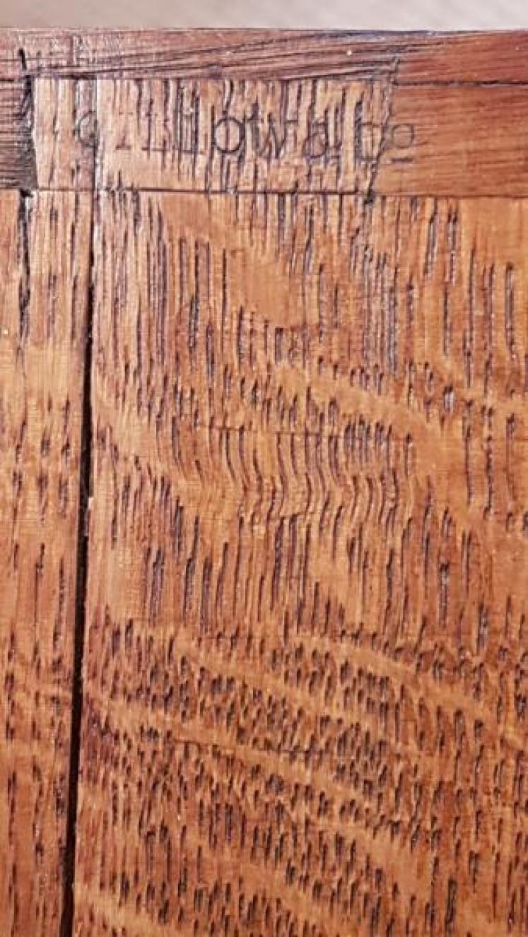 Victorian Oak Gillow 5 Drawer Chest - Image 5