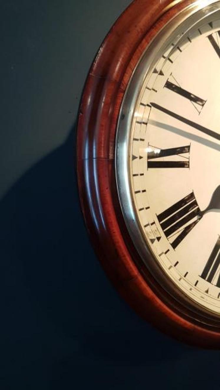Fraser Preston 14" Fusee Dial Clock - Image 5