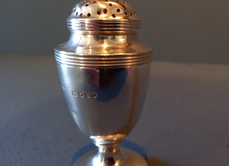 Victorian London Silver Pounce Pot - Image 5