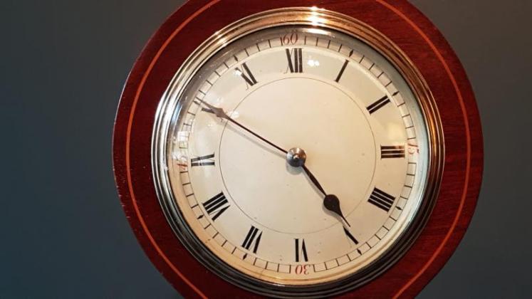 Unusual Edwardian Inlaid Mantel Clock  - Image 4
