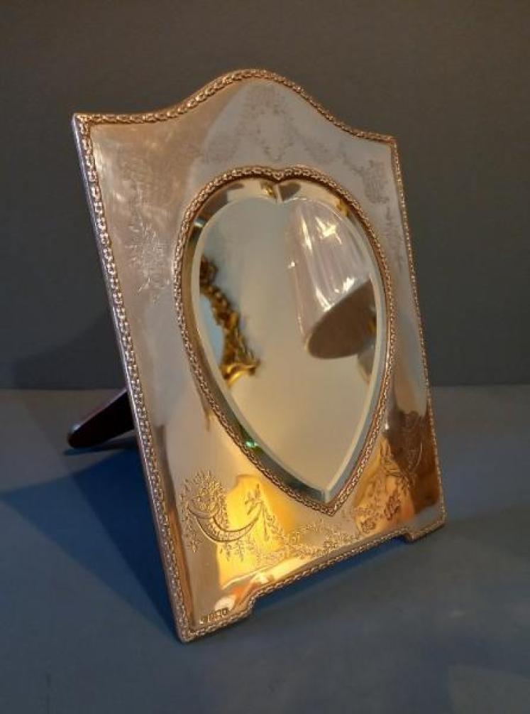 Fine Antique Silver Heart Shaped Table Mirror - Image 2
