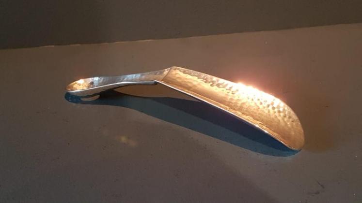 Planished Edinburgh Silver Shoe Horn - Image 5