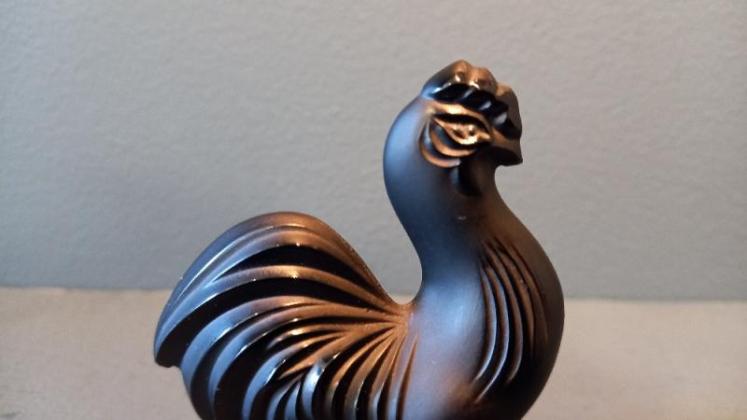 Unusual Lalique Black Opalescent Cockerel - Image 6