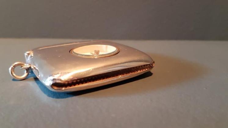 Silver Vesta Case with Compass - Image 2