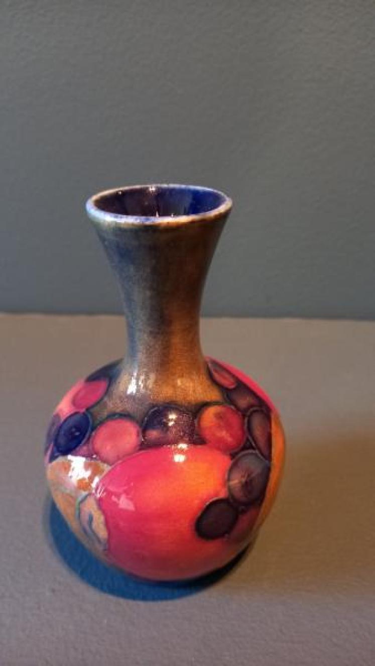 Antique Moorcroft Pomegranate Bud Vase - Image 7