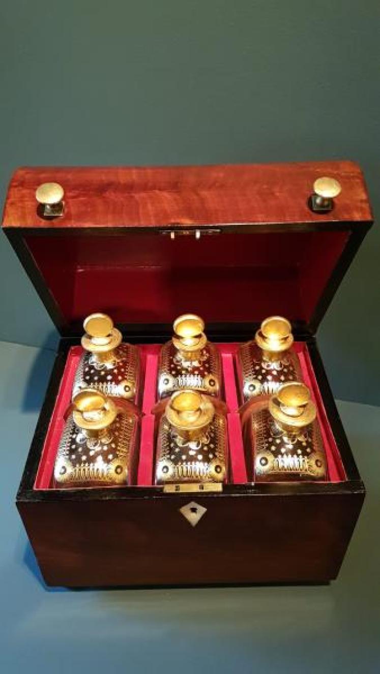 Early Victorian Mahogany Tantalus Box - Image 2