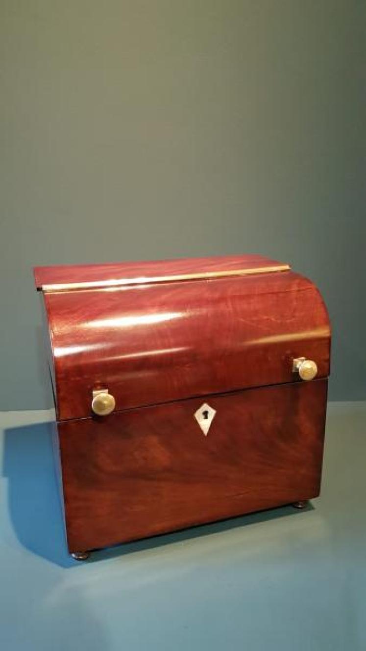 Early Victorian Mahogany Tantalus Box - Image 4