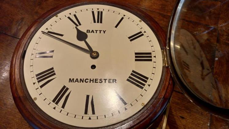 Antique Mahogany Manchester Fusee Wall Clock - Image 4