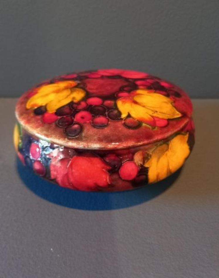 Moorcroft Autumn Leaf & Berries Flambe Lidded Dish - Image 1