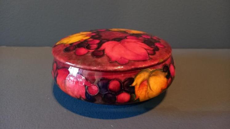 Moorcroft Autumn Leaf & Berries Flambe Lidded Dish - Image 7