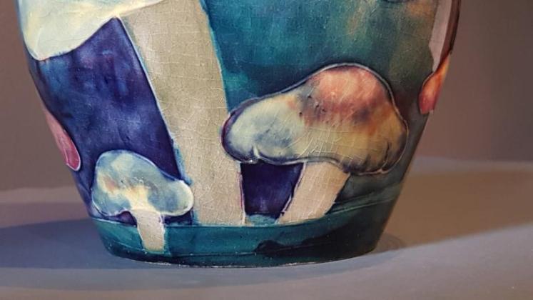 Early Moorcroft Claremont Vase - Image 3
