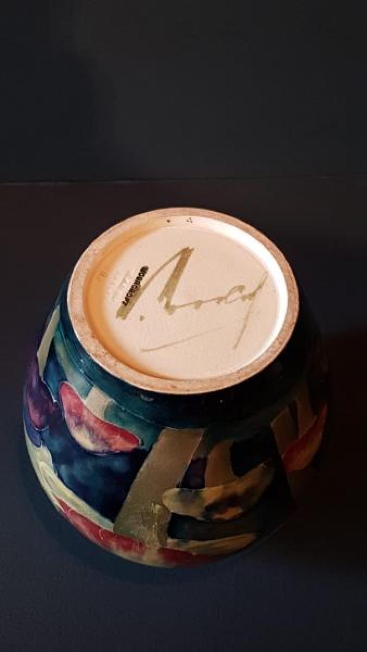 Early Moorcroft Claremont Vase - Image 4