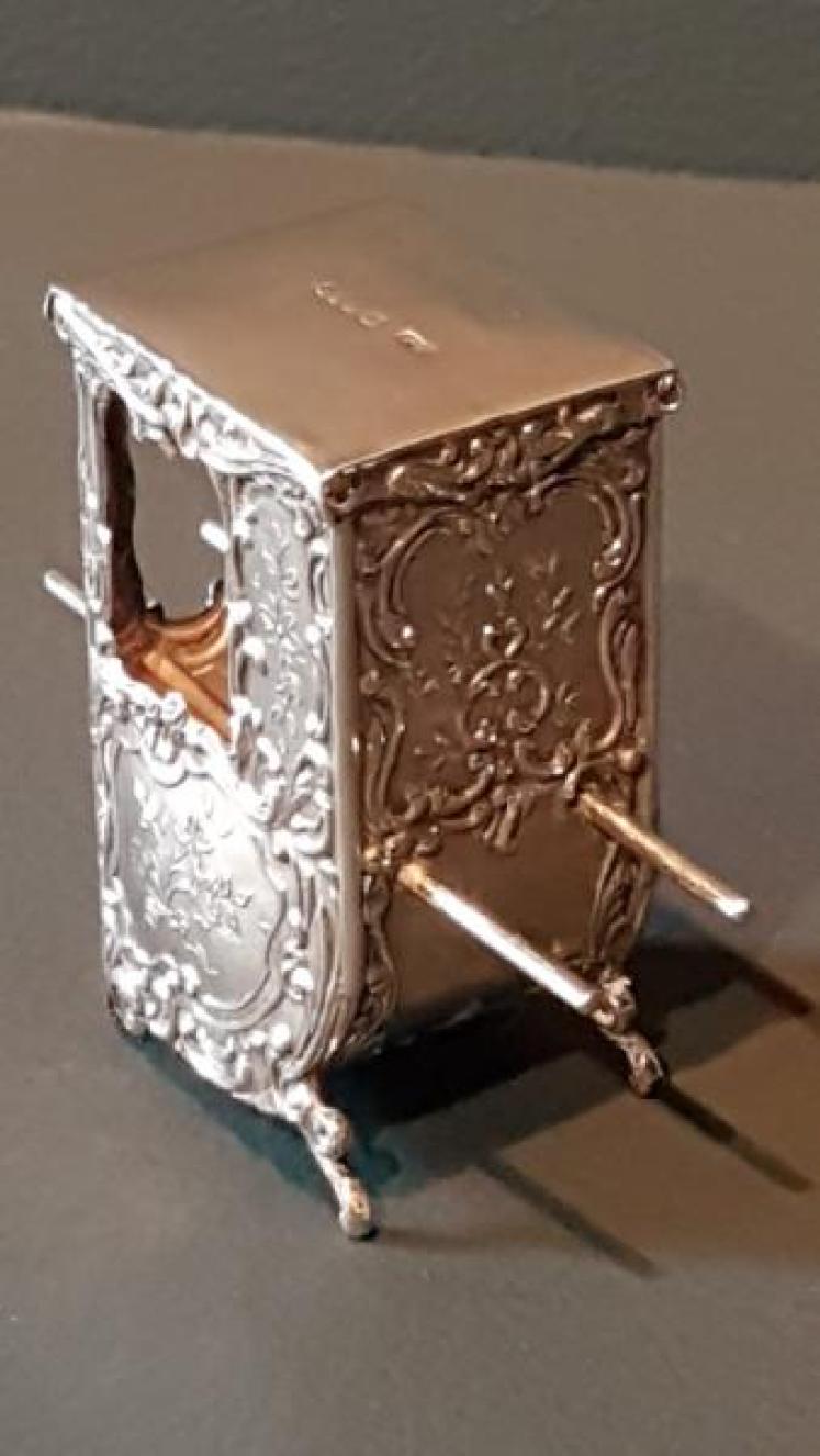 Unusual Regency Silver Sedan Chair - Image 3