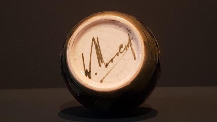 Moorcroft Claremont Miniature Vase - Image 5