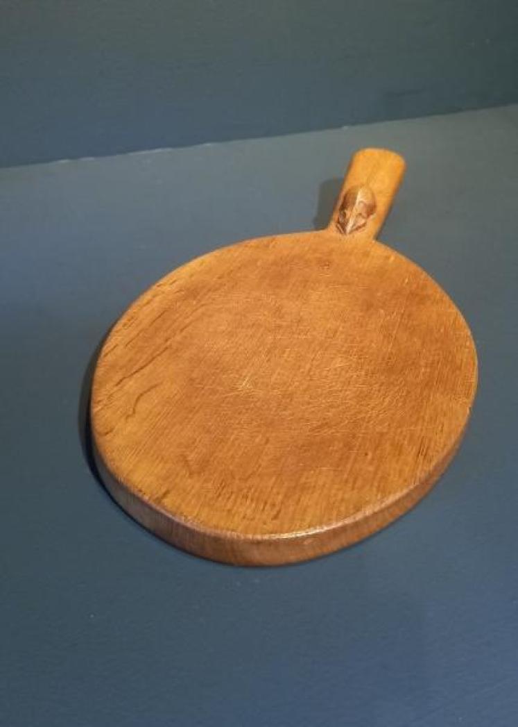 Original Mouseman Solid Oak Cheeseboard - Image 5
