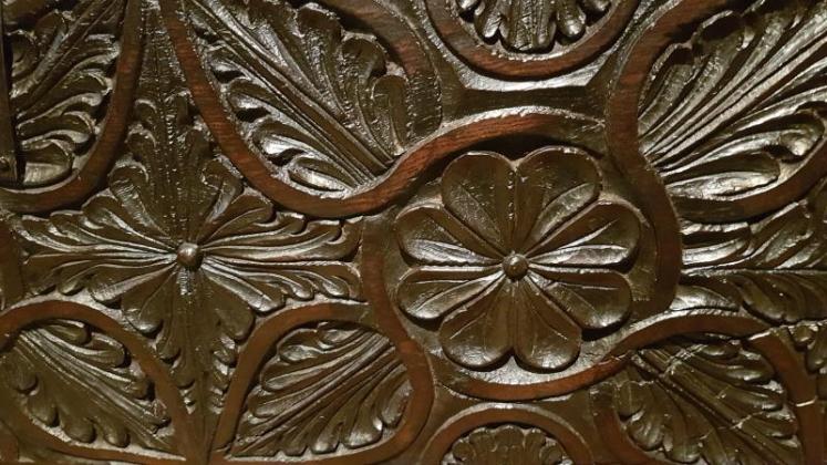 Superb Early Carved Oak Sword Box - Image 7