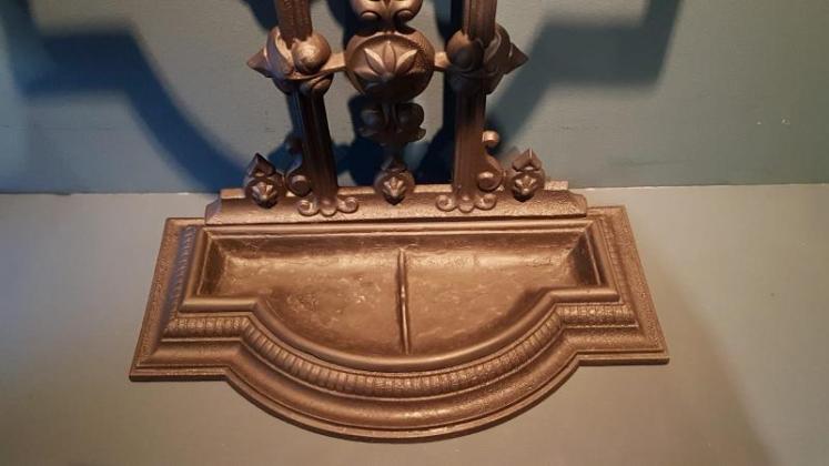 Victorian Cast Iron Stick Stand - Image 5