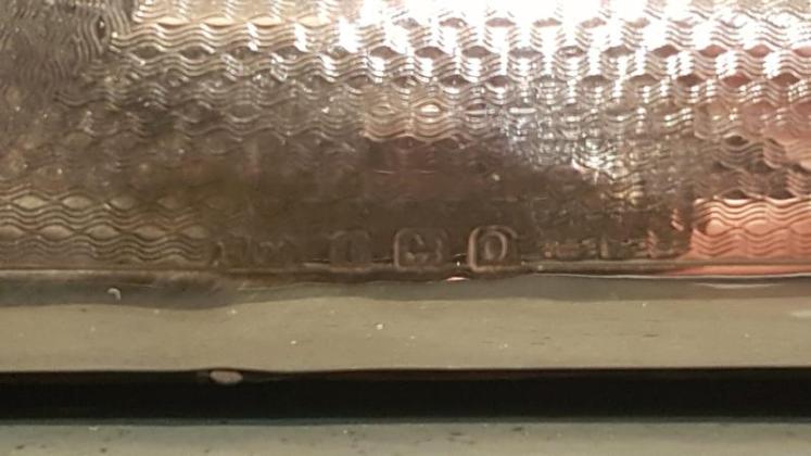 George V Silver Engine Turned Photo Frame - Image 5