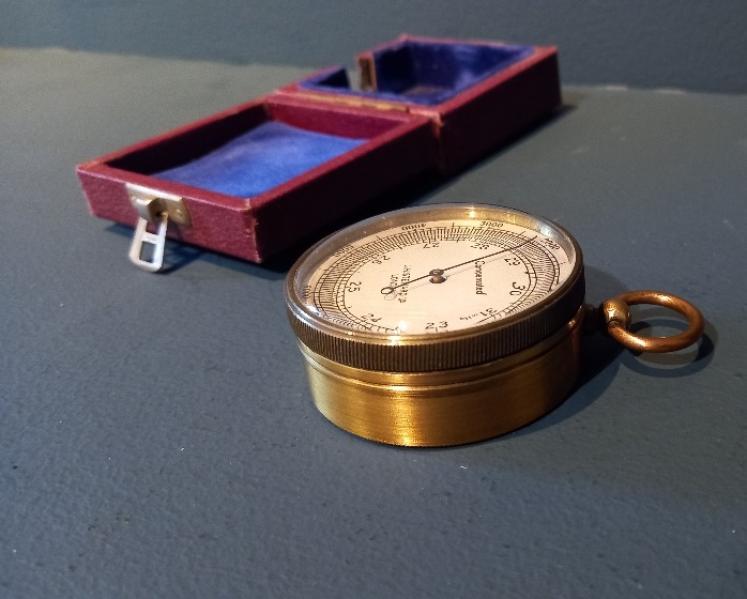 Late Victorian Gilt Brass London Pocket Barometer in Case - Image 4