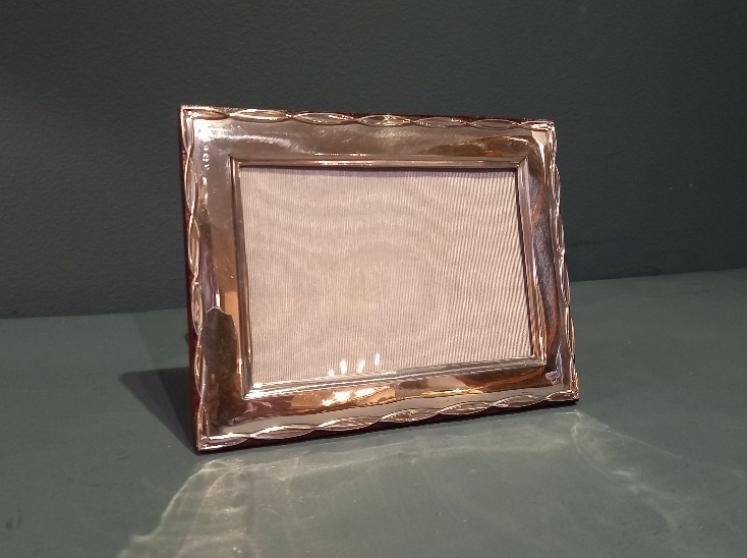 Antique Silver Twisted Ribbon Surround Photo Frame - Image 5