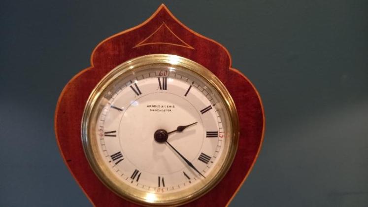 Fine Antique Greek Torch Inlaid Panel Mantel Clock - Image 3
