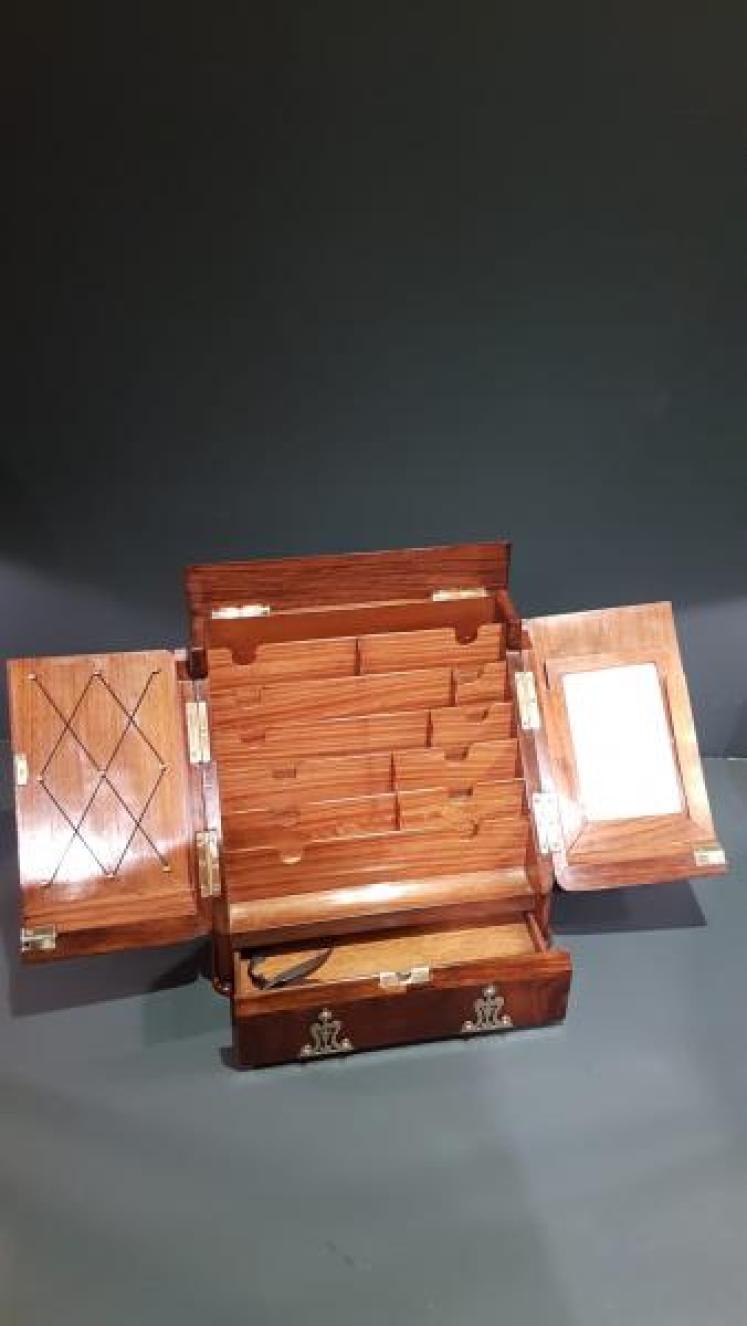 Superb Victorian Walnut Stationary Box - Image 2