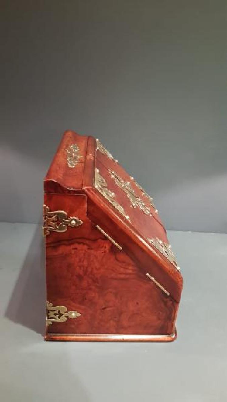 Superb Victorian Walnut Stationary Box - Image 3