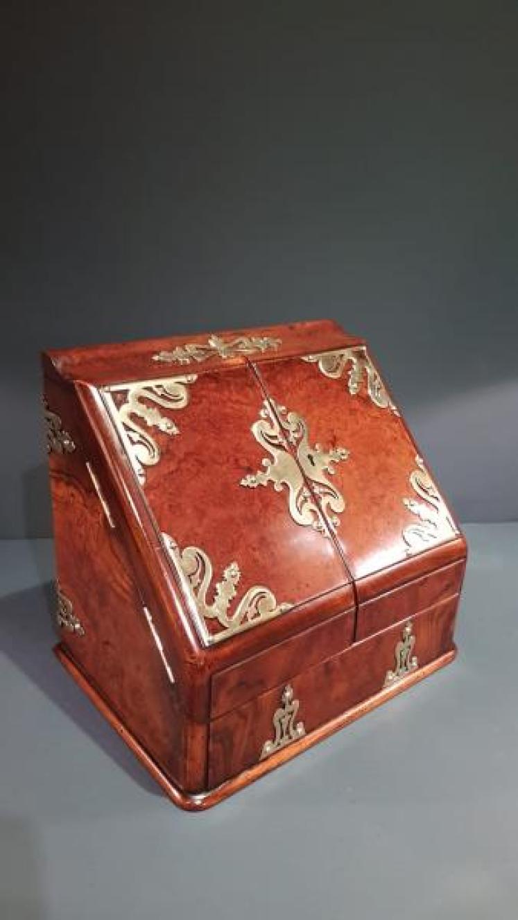 Superb Victorian Walnut Stationary Box - Image 7