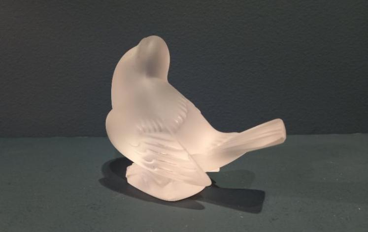 Lalique Opalescent Bird - Image 7