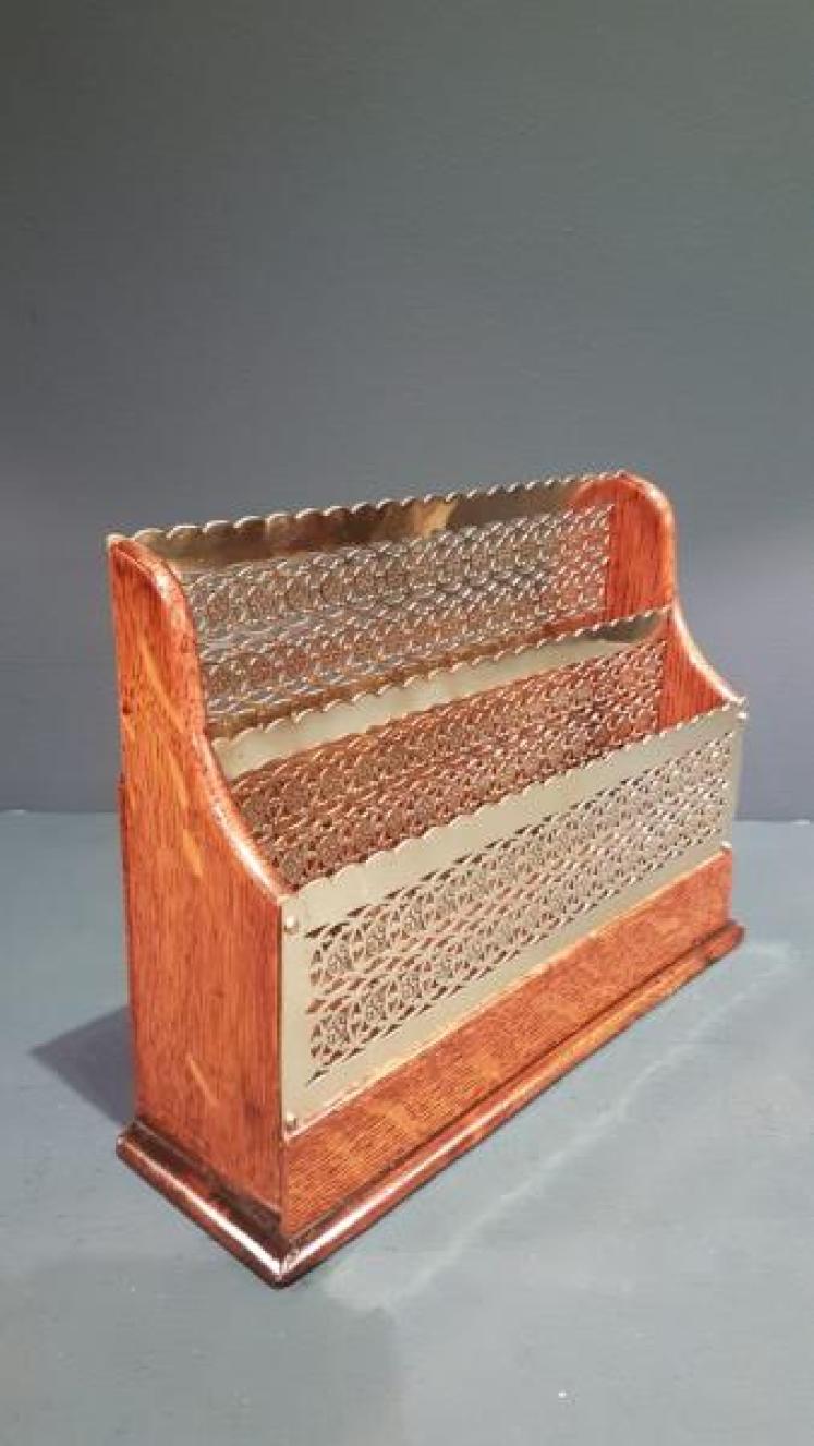 Victorian Fretted Brass and Oak Letter Rack - Image 4
