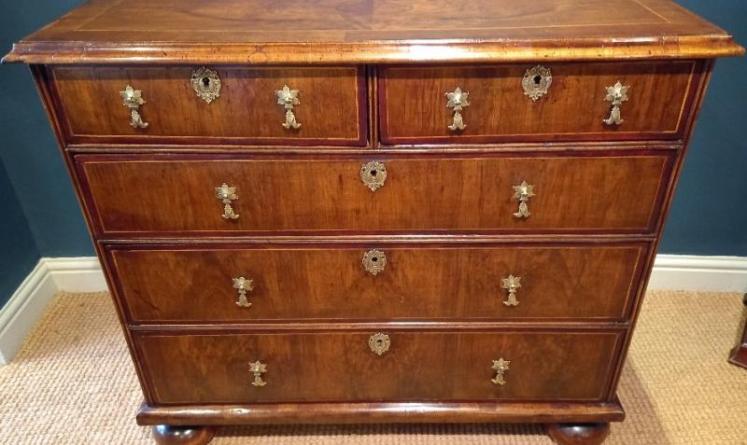 George I Period Figured Walnut Inlaid Chest - Image 2