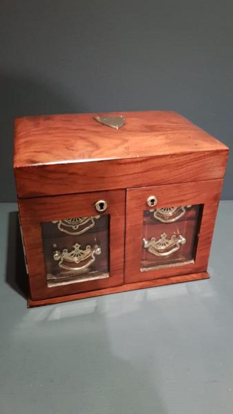 Victorian Walnut Jewellery Box - Image 3