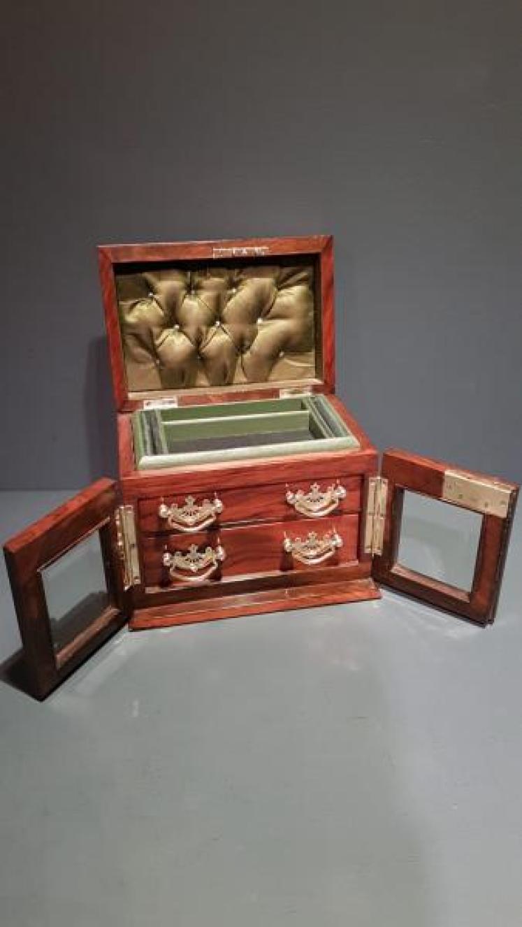 Victorian Walnut Jewellery Box - Image 4