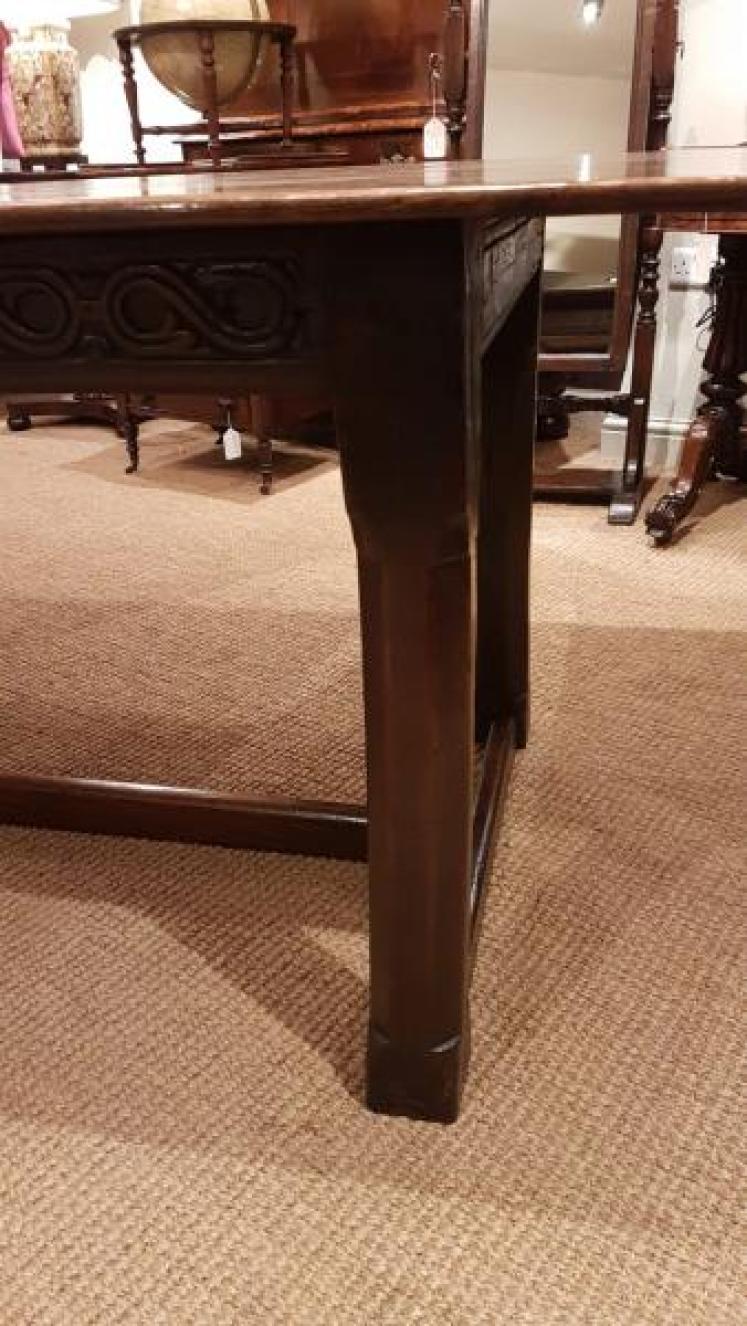 Large Period Oak Refectory Table  - Image 3