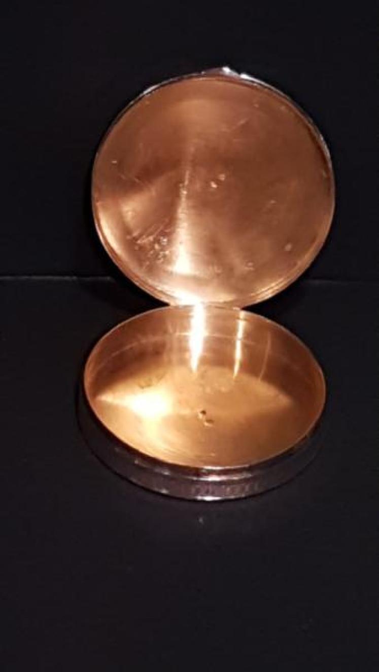 Fine Quality Silver and Enamel Box - Image 4