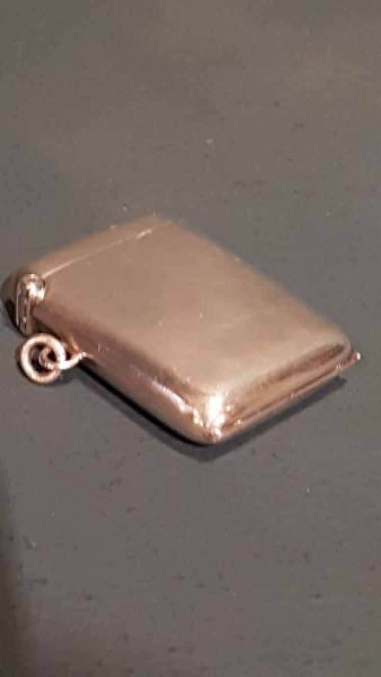 Unusual Edwardian Silver Vesta with Photo Frame - Image 2