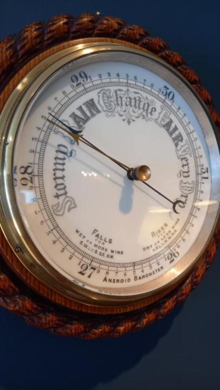 Antique Large Polished Oak Ship's Barometer - Image 2