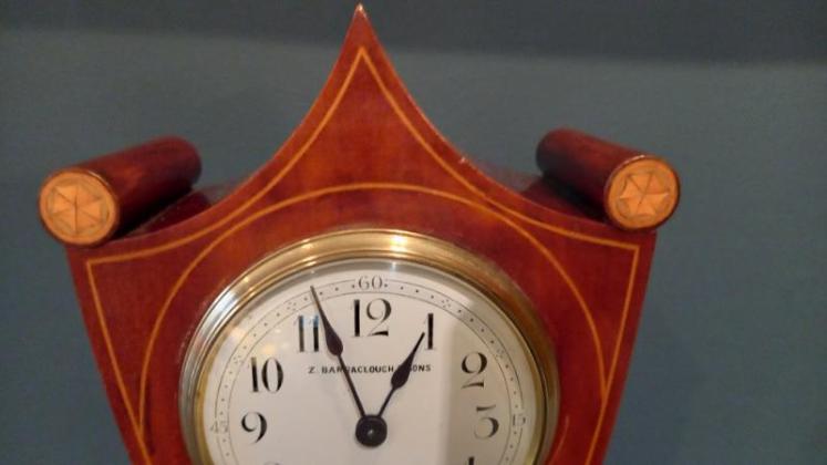 Superb Antique Inlaid Pateras Top Mantel Clock - Image 2