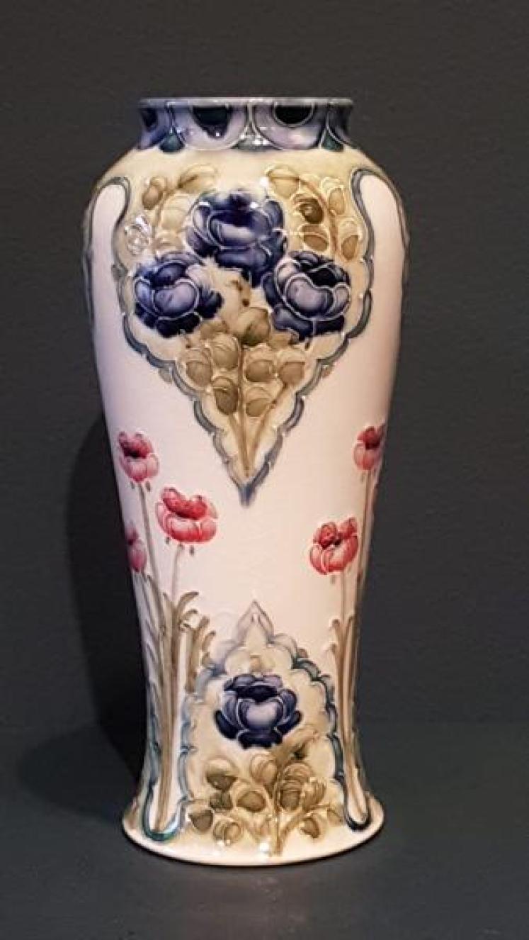 Superb McIntyre Moorcroft Poppies Vase - Image 2