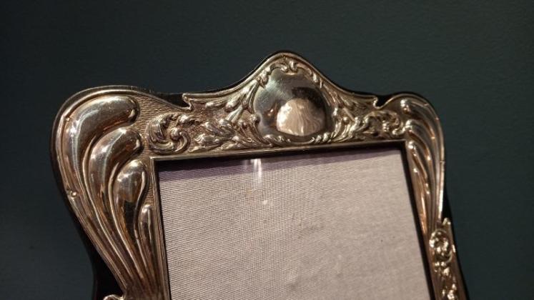 Large George V Chester Silver Photo Frame - Image 3