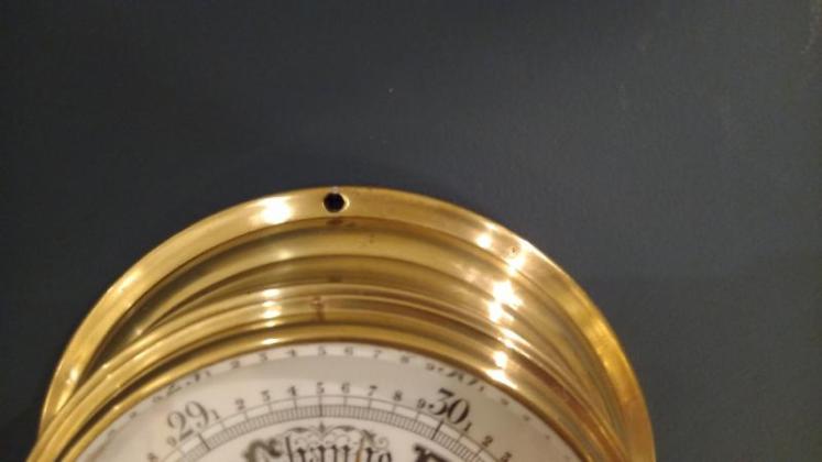Victorian Polished Brass Ship's Bulkhead Barometer - Image 4