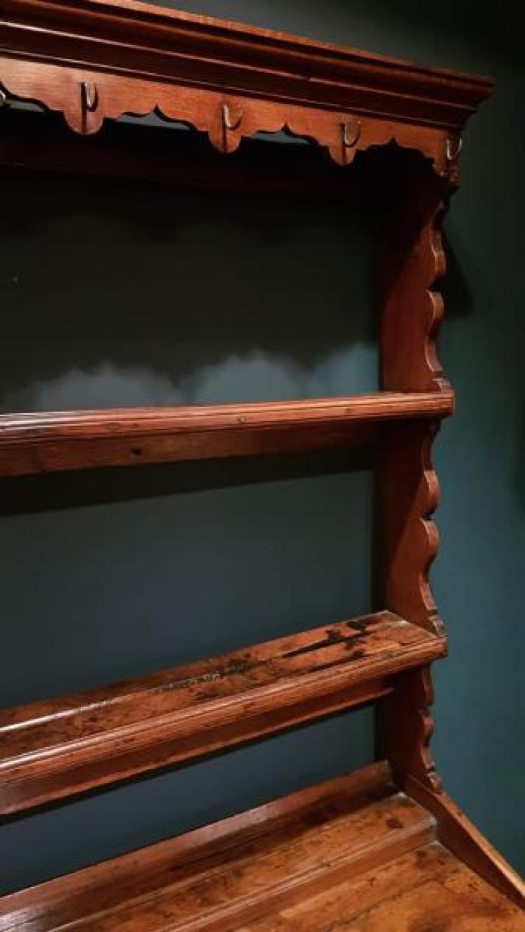 George III Oak Montgomeryshire Oak Dresser - Image 2