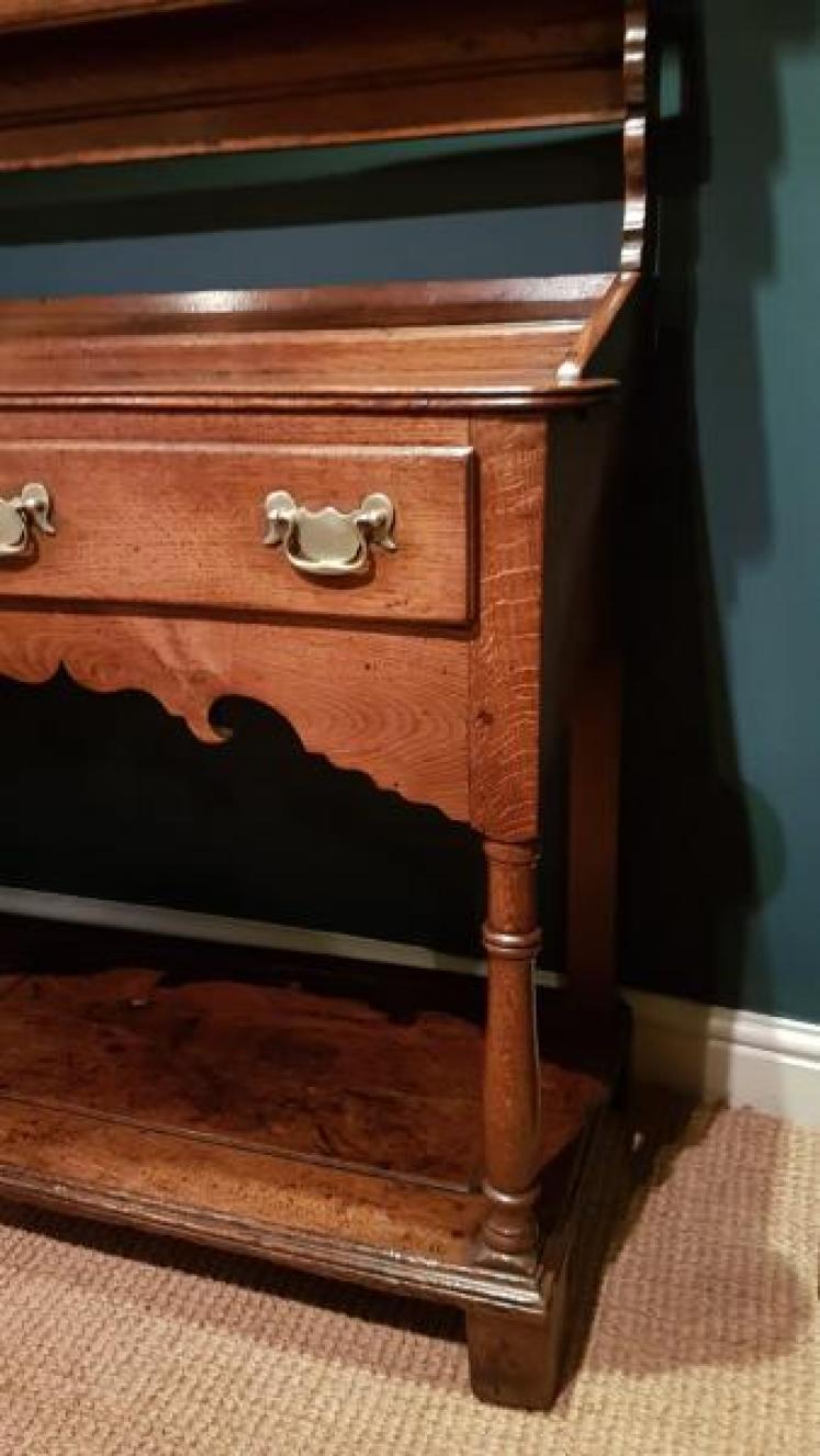 George III Oak Montgomeryshire Oak Dresser - Image 7