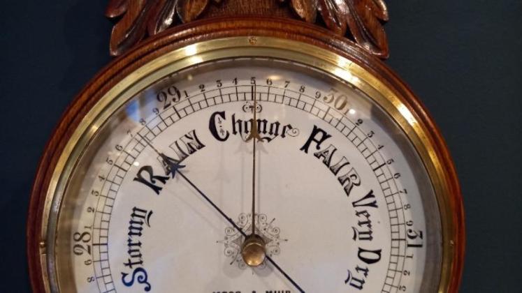 Antique Polished Oak Sunderland Banjo Barometer - Image 7