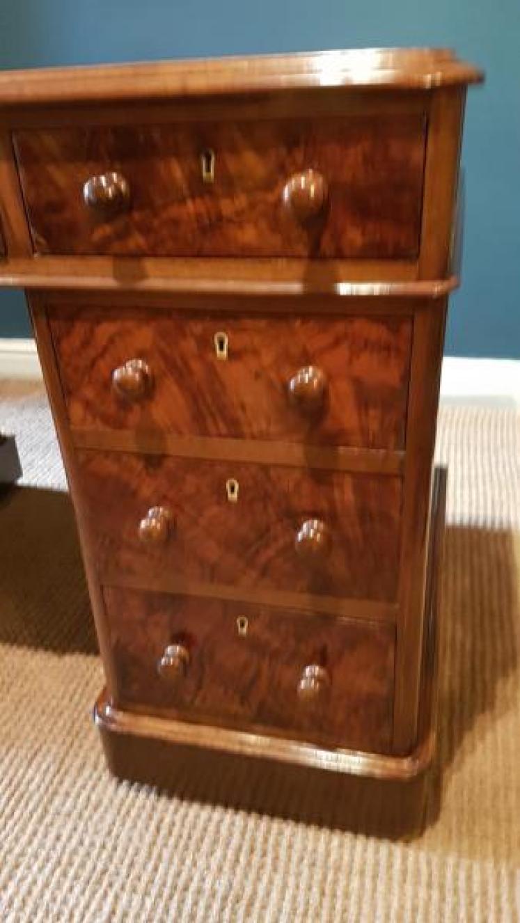 Top Quality Victorian Burr Walnut Pedestal Desk - Image 5